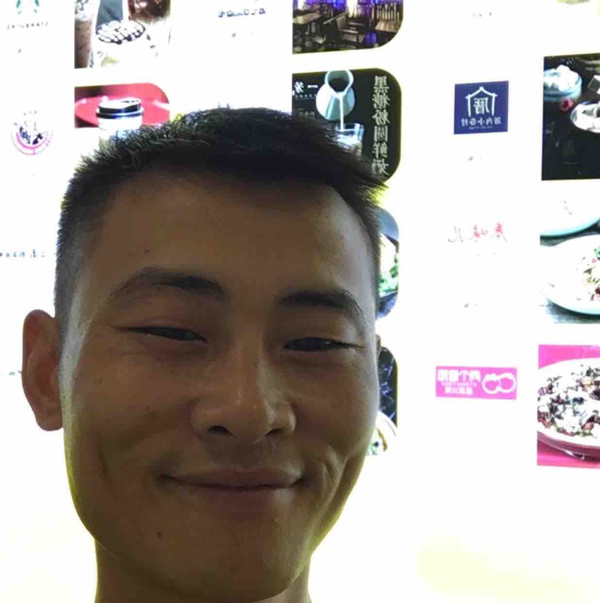 金毛狮王小七头像