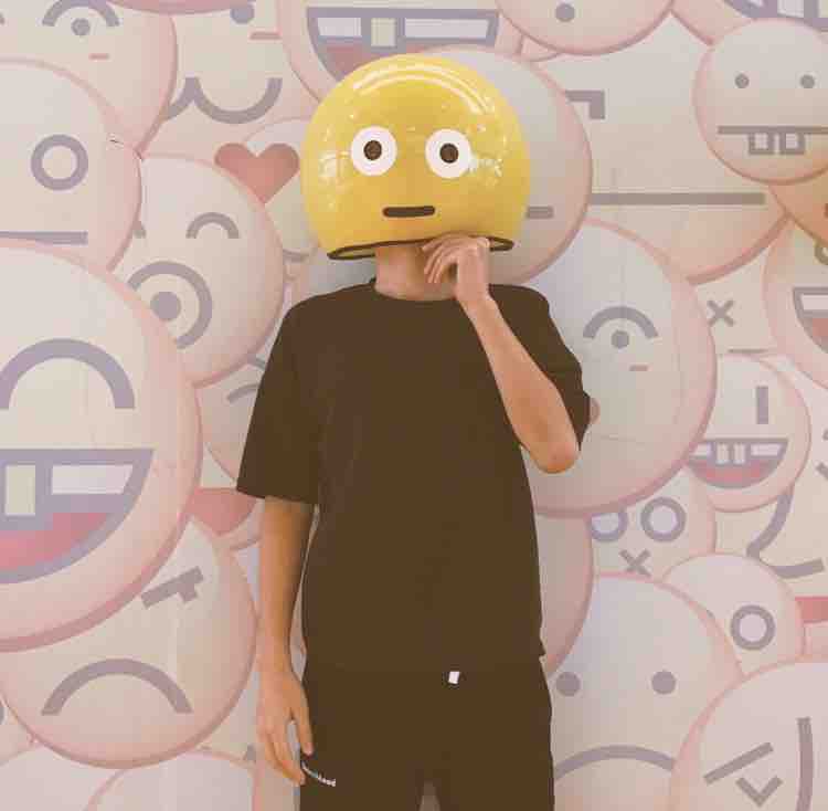 三里屯潮王zz头像