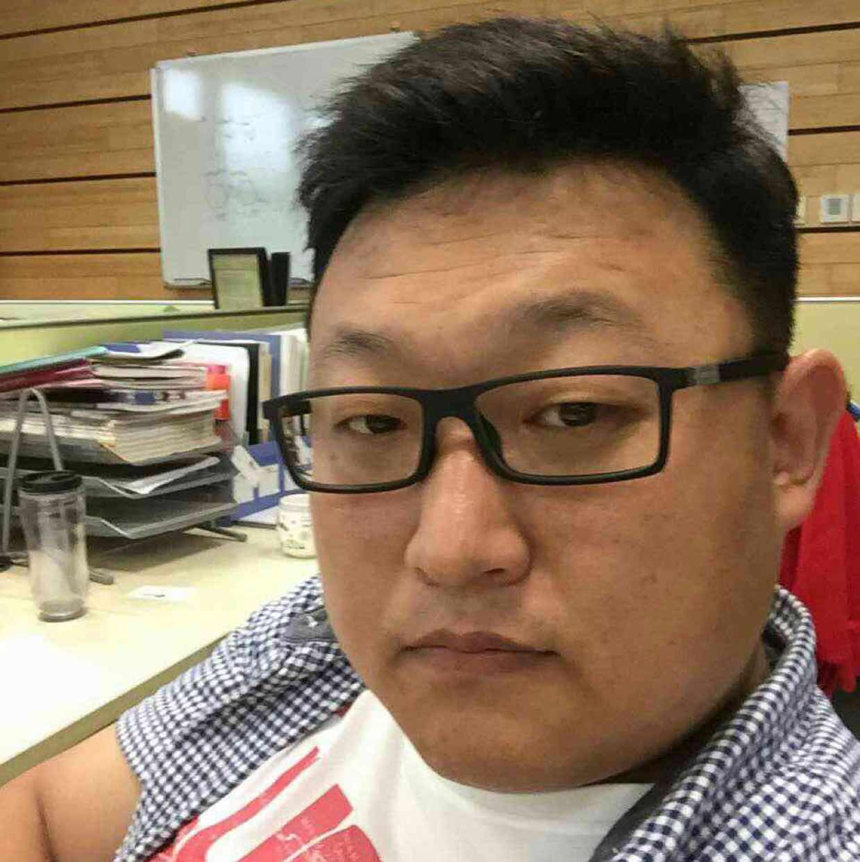 李亮155093067头像