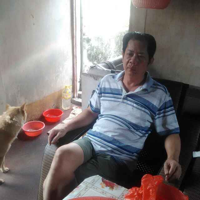 小超169571625头像