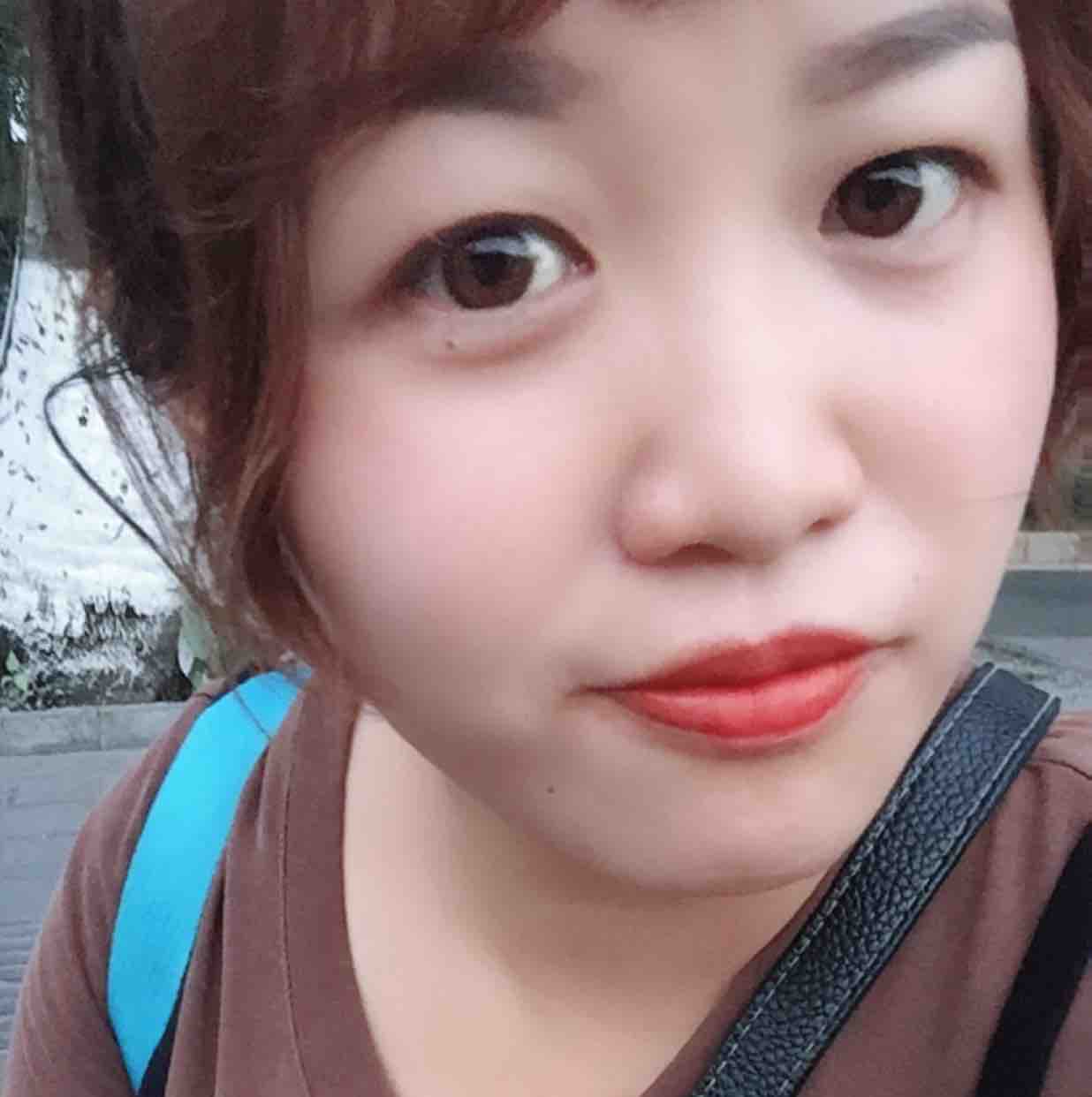 版纳阿芳头像