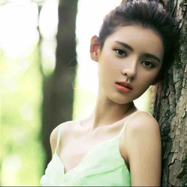 大艾米的视频世界头像