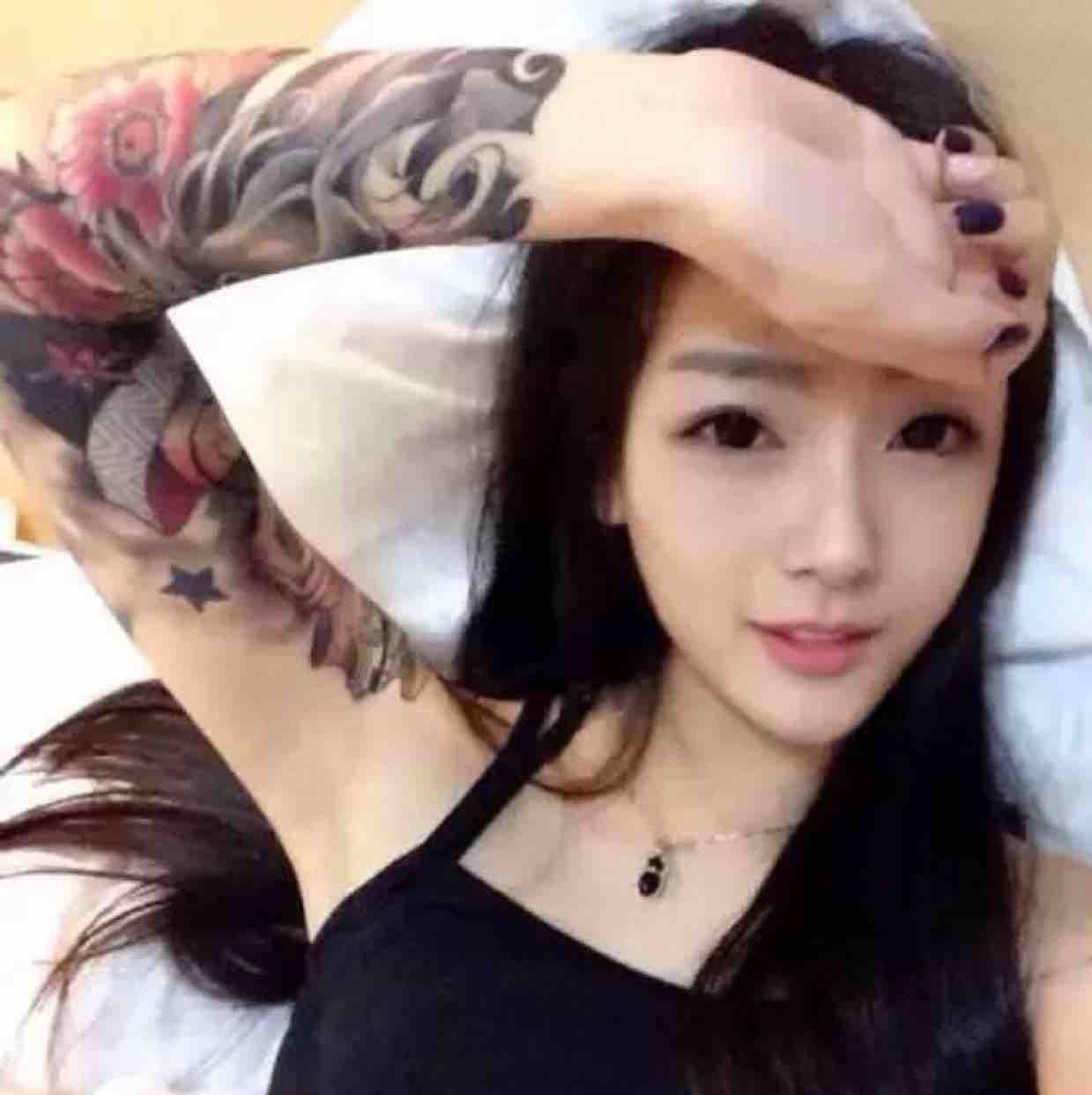 妖孽白白白白白头像