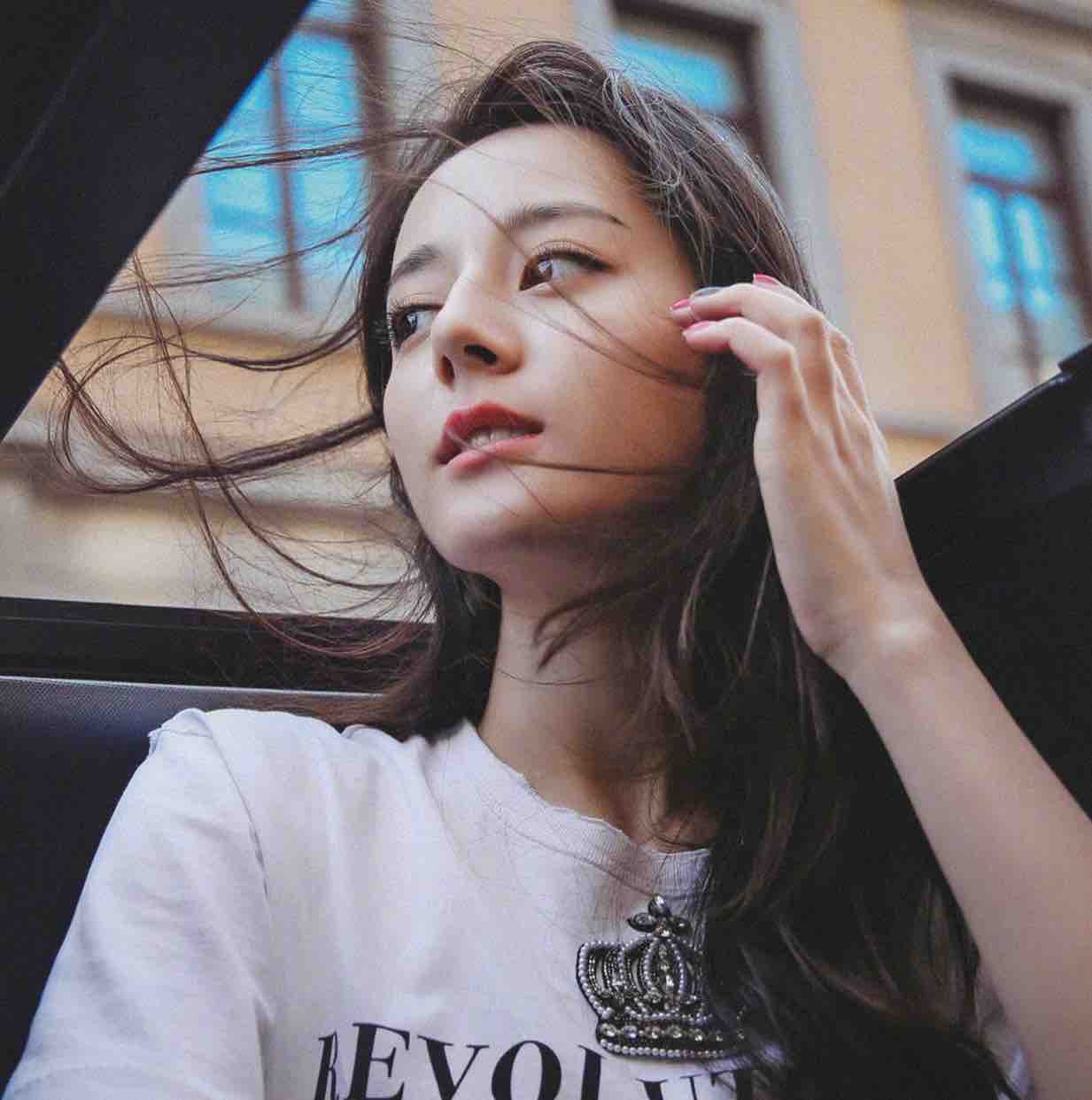 迪丽热血血血头像