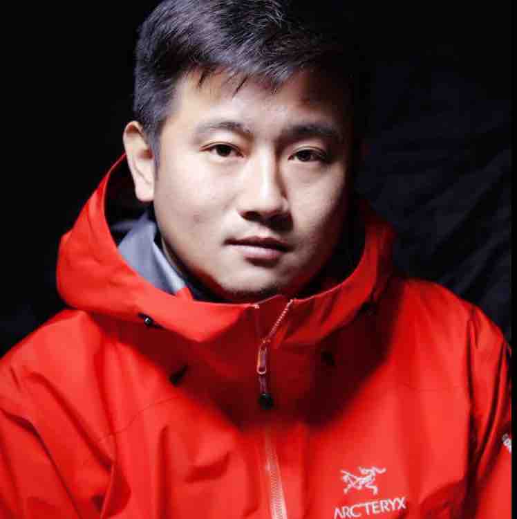 萌龙行天下头像