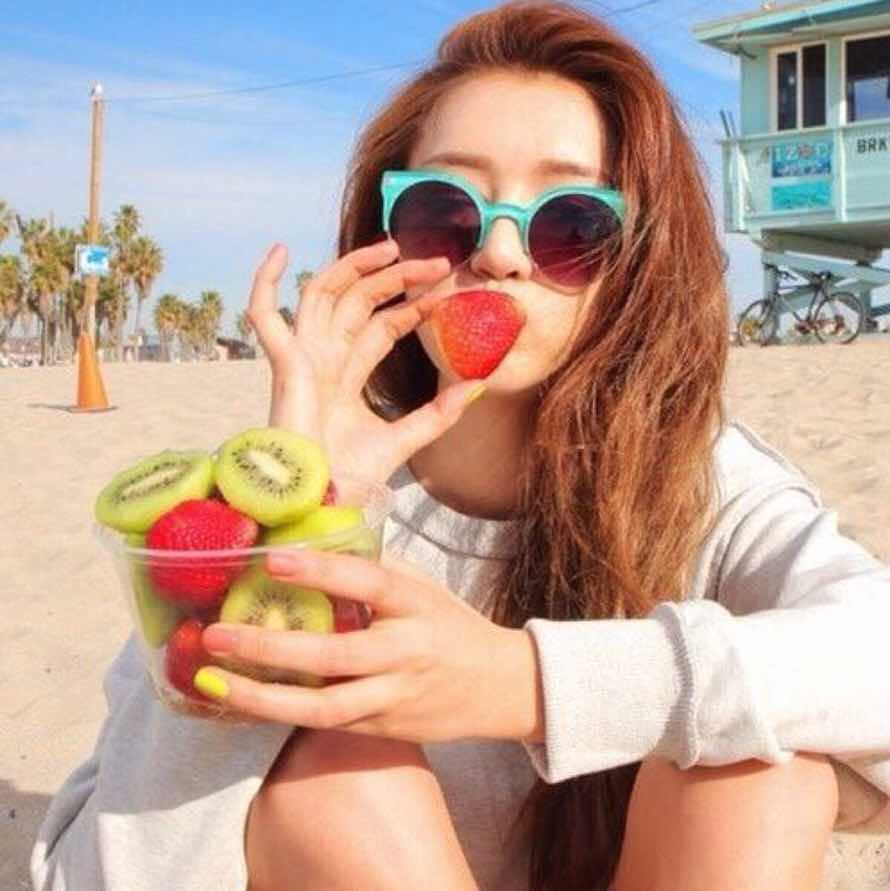 9004·0300·2703花姑娘93头像