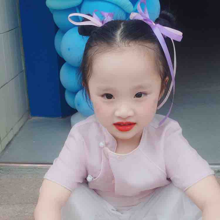 A豪豪婷婷头像