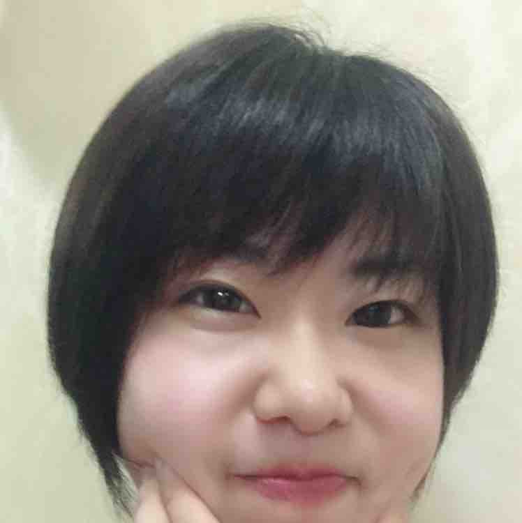 小熙在人间头像