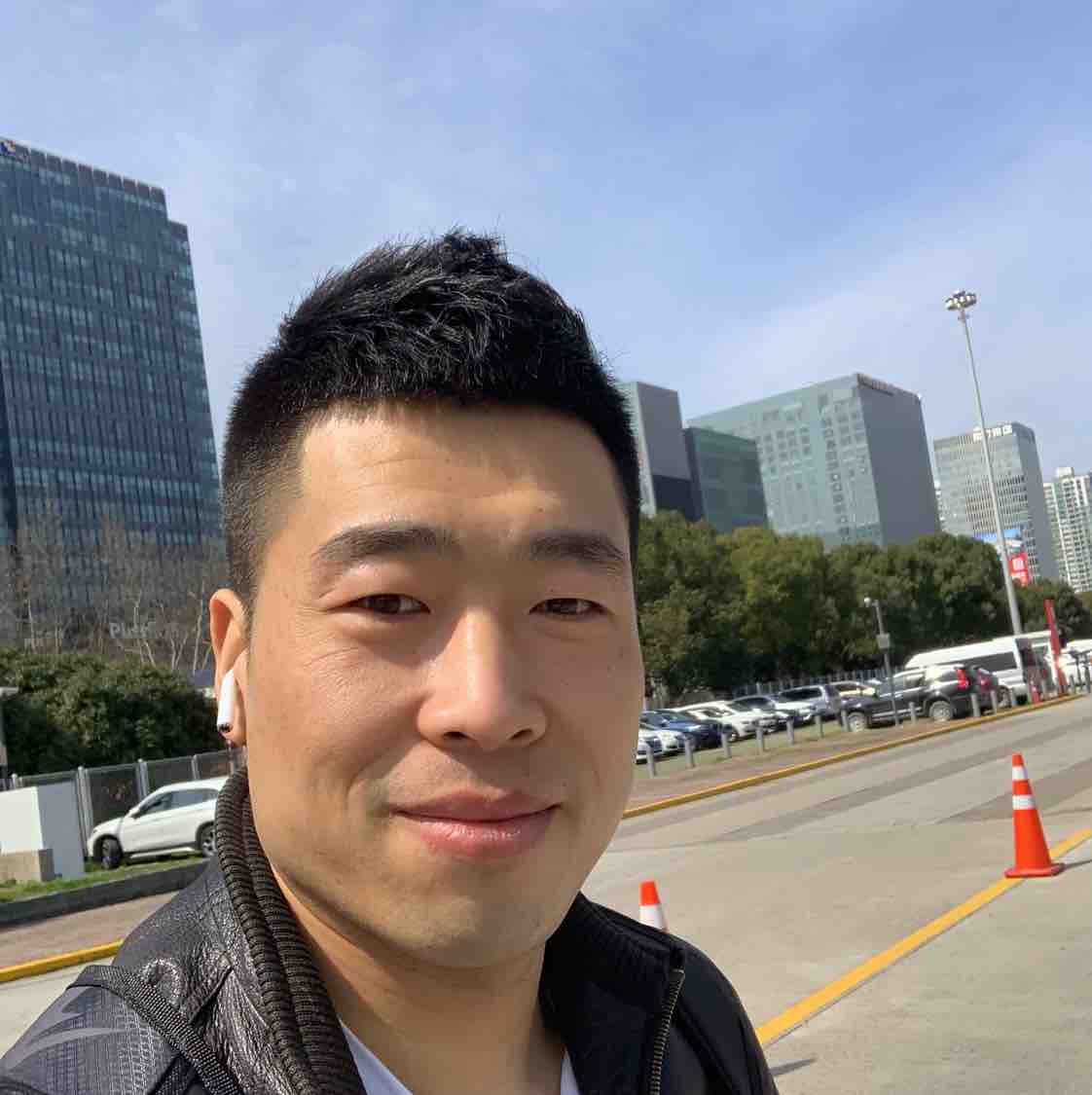 Aaron壮头像