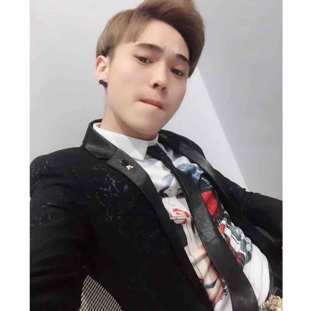 牛顿大军首领南波万头像