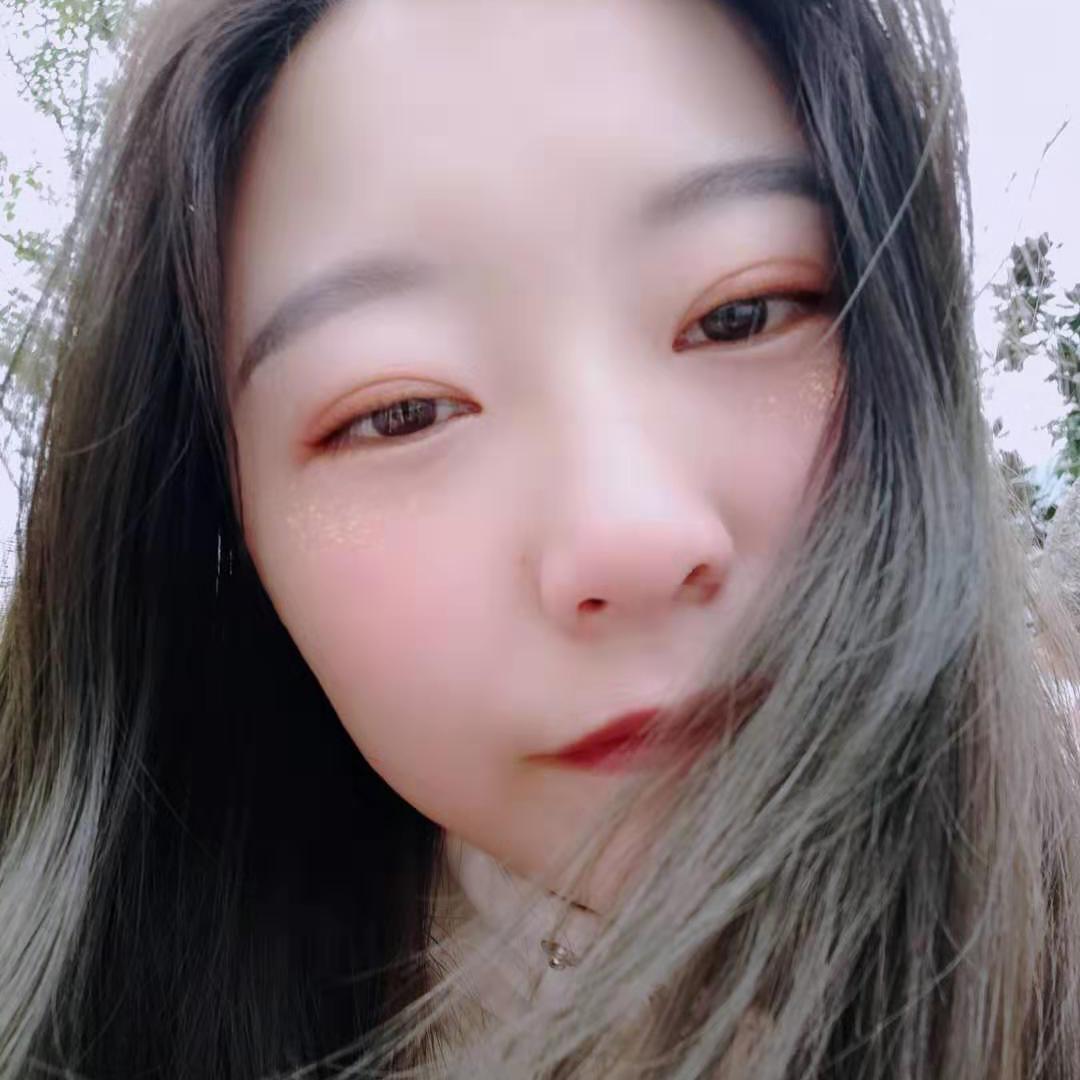 爱吃果冻的小桃桃头像