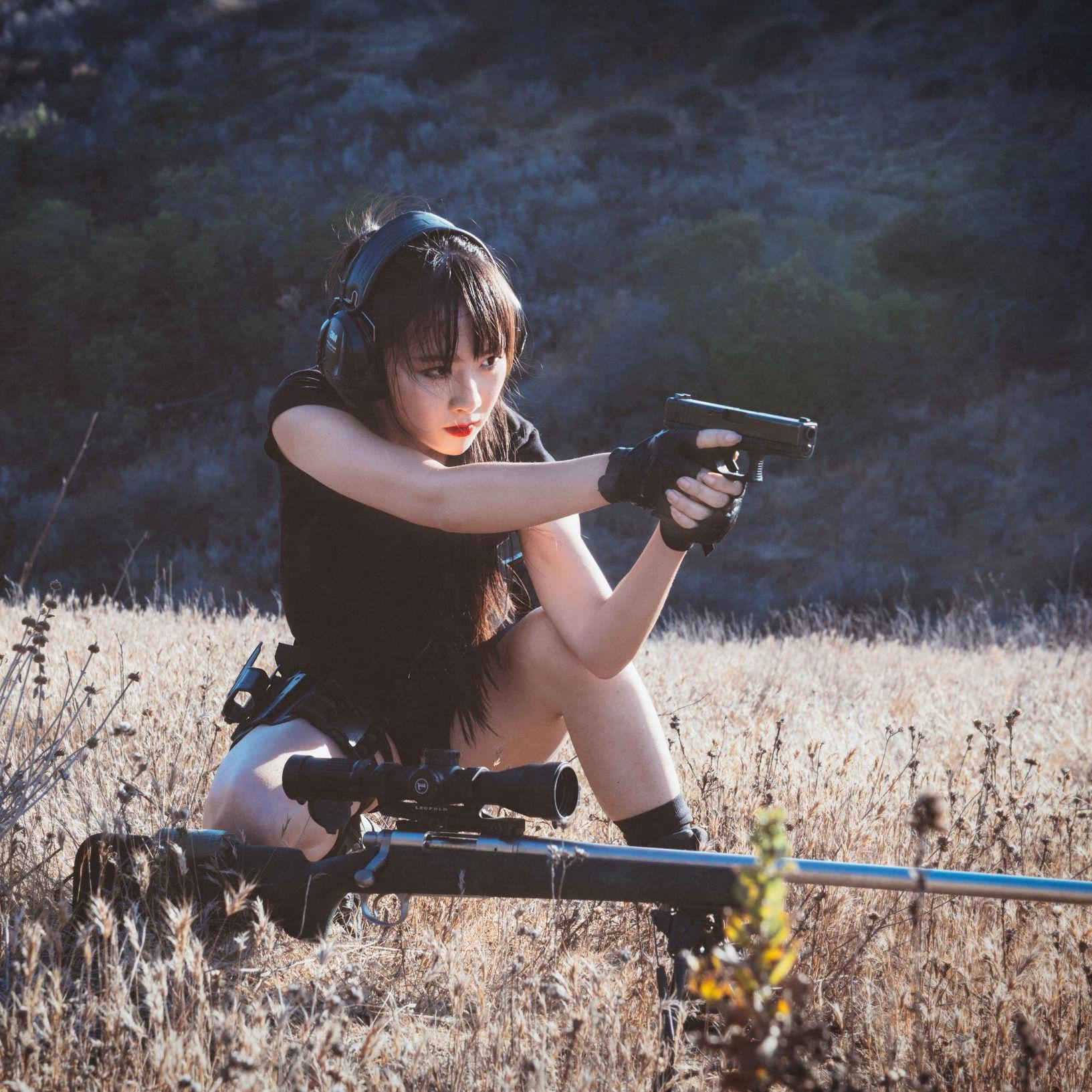 女神枪手李七七